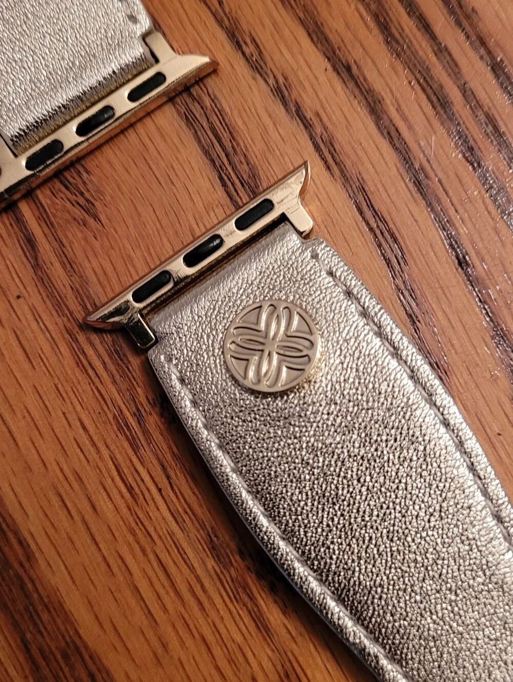 Lilly Pulitzer Gold Leather Cuff Apple Watch Band >NWOT